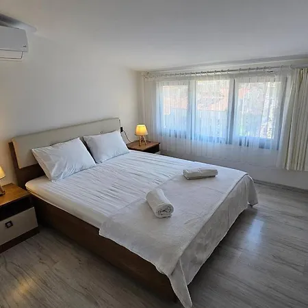 Riverside Suits- 6 Ile Evinizde Gibi